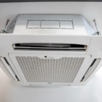 مكيف لوجان ,كاسيت / شريحه ذهبية ,18000 وحدة, حار/بارد,LOC18H