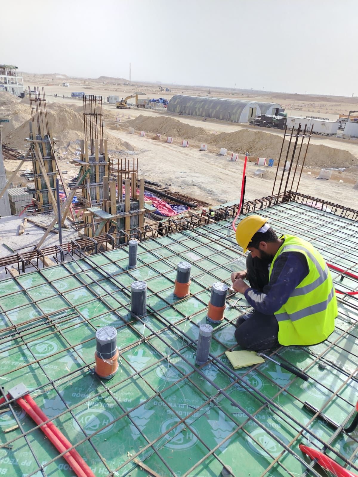 أعمال البناء بالطوب الأحمر